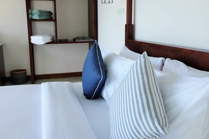 Room 20 of 148