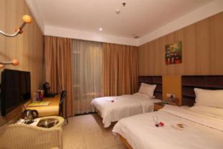 Room 7 of 7