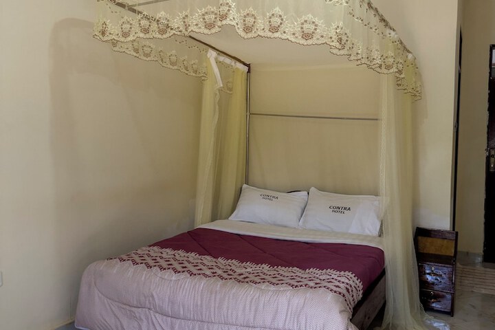 Room 14 of 28