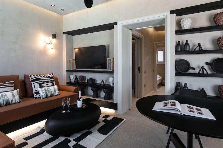 Room 44 of 136
