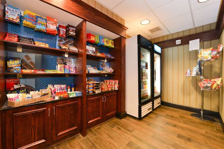 Snack bar