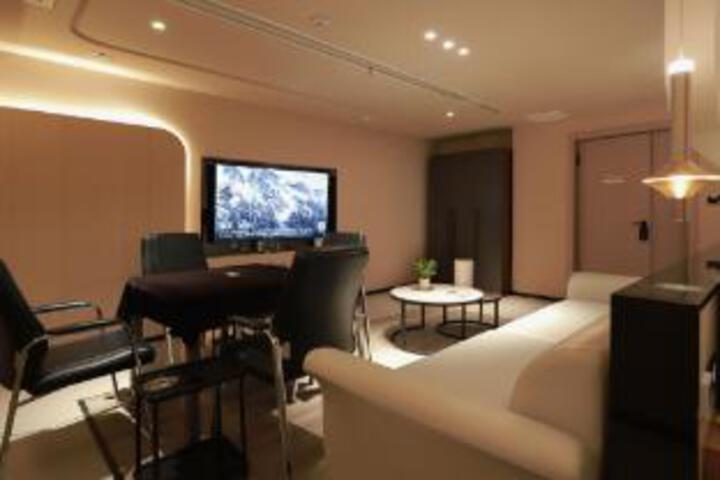 Room 21 of 23