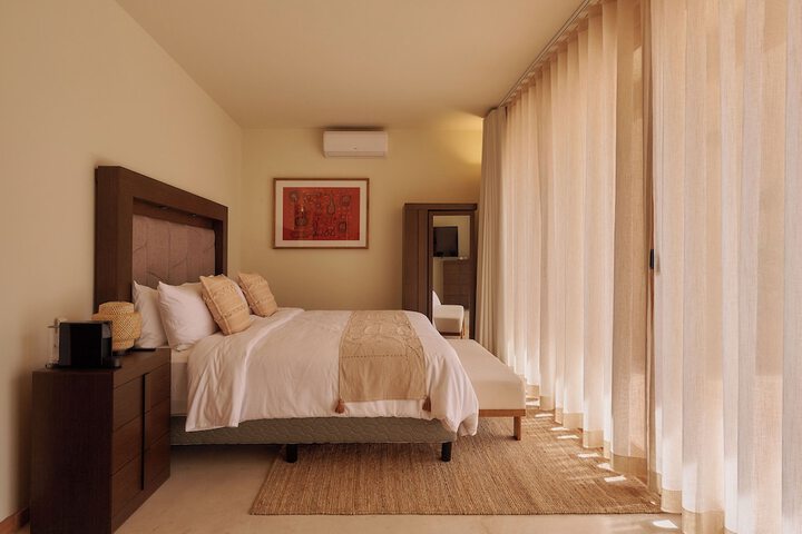 Room 16 of 47
