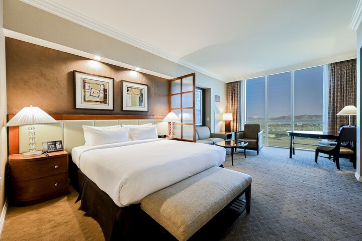 Room 21 of 105
