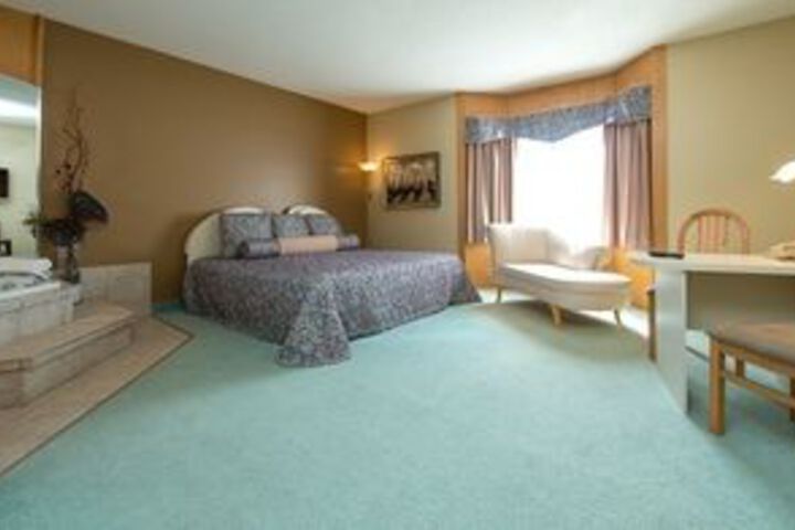 Room 12 of 25