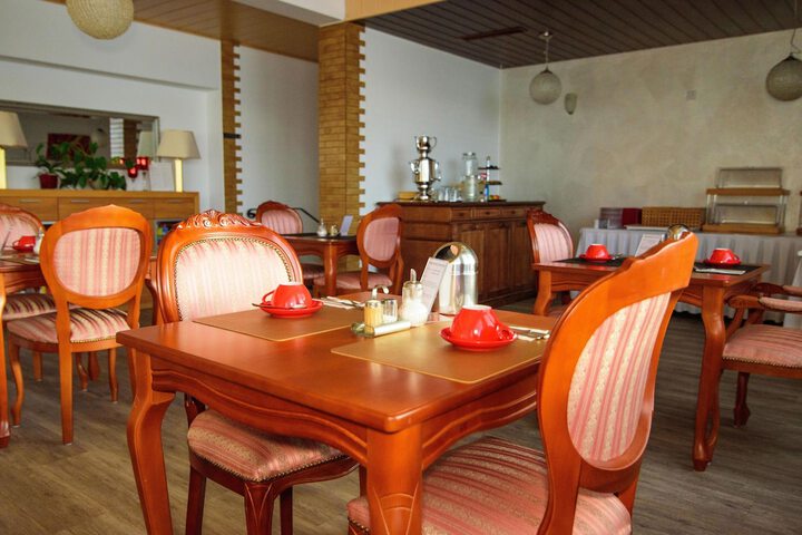 Breakfast/Coffee Service 56 of 65