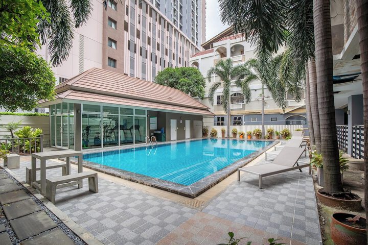 Pool 42 of 67
