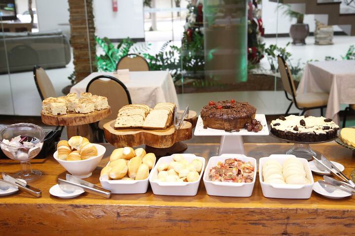 Breakfast/Coffee Service 26 of 31