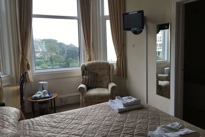 Room 11 of 70