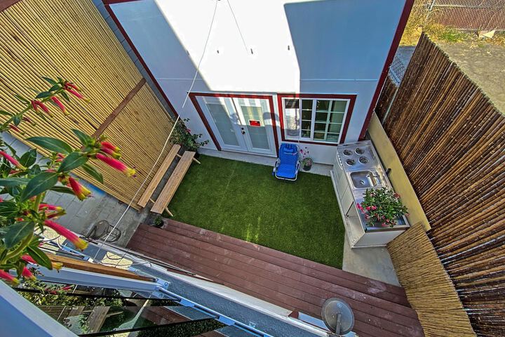 Terrace/Patio 32 of 60