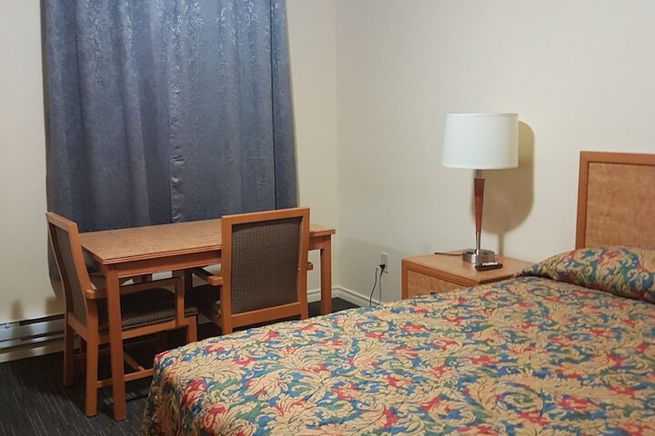 Room 6 of 31