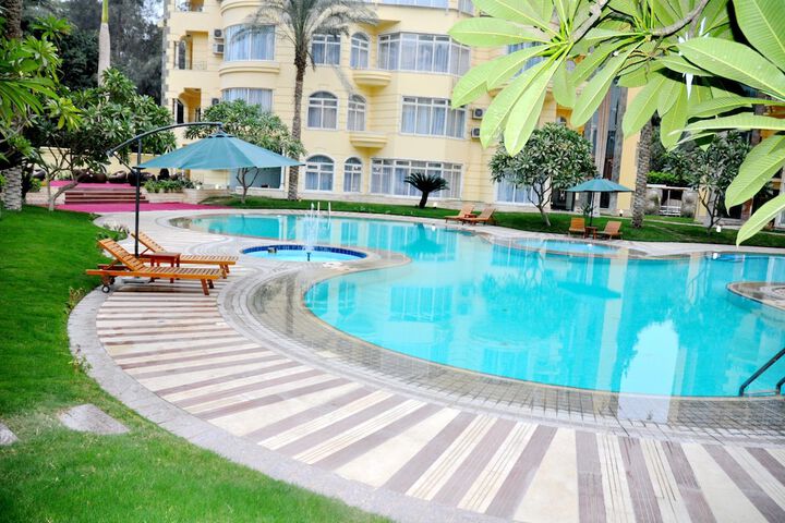 Pool 46 of 117