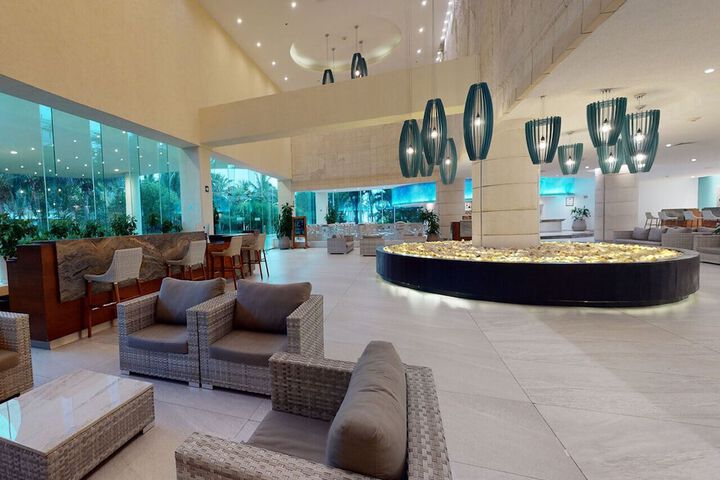 Hotel 2 of 110