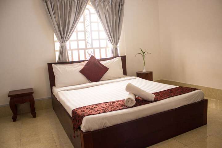 Room 15 of 50