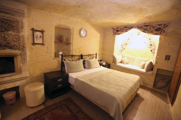Room 2 of 112