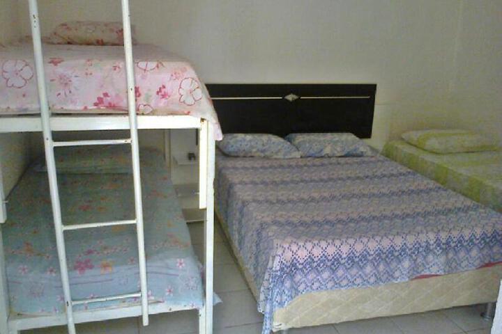 Room 8 of 10