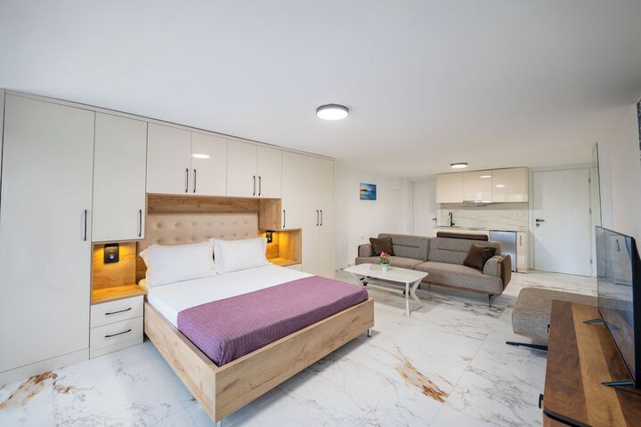 Room 55 of 175