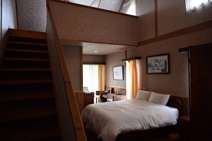 Room 25 of 59