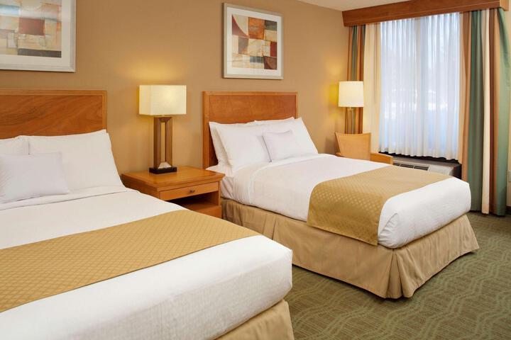 1 King Bed (1 of 9)