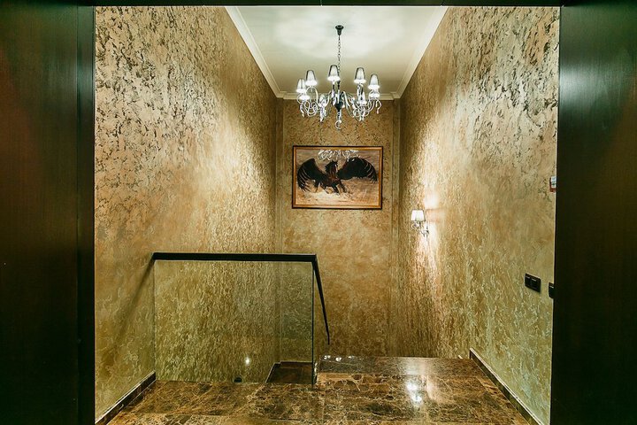 Room 16 of 22
