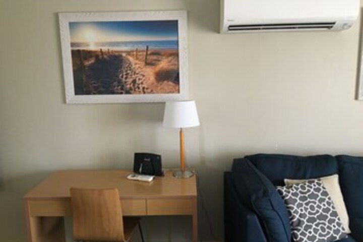 Room 6 of 36