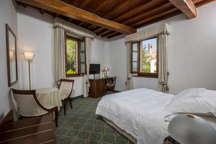 Room 5 of 29