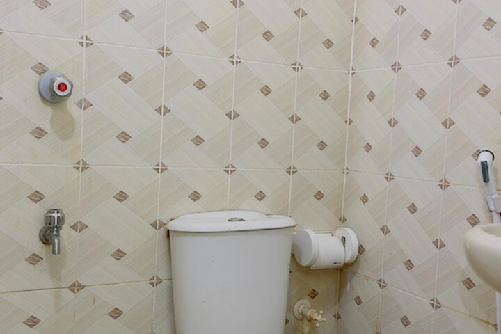 Room 28 of 29