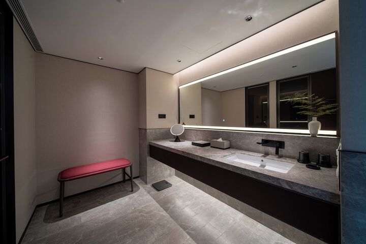 Room 31 of 46