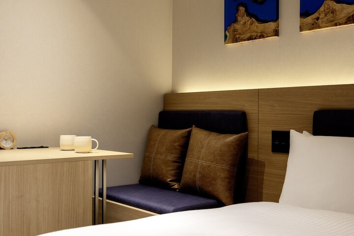 Room 3 of 35