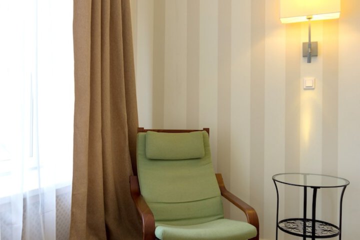 Room 8 of 39