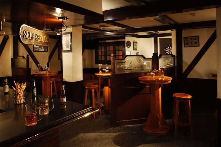 Lounge 137 of 175