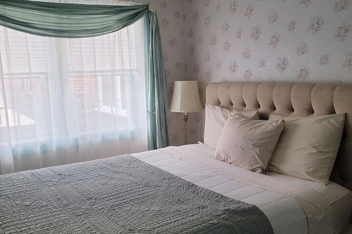 Room 76 of 206