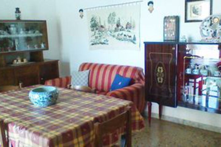 Room 13 of 20