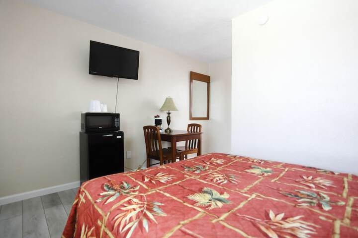 Room 14 of 38