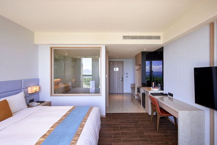 Room 7 of 75