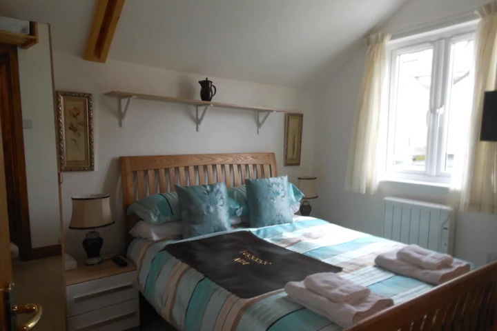 Room 3 of 5