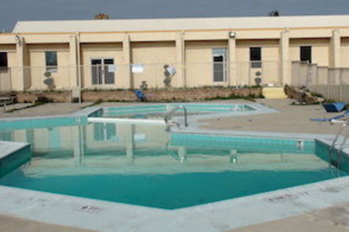 Pool 41 of 50