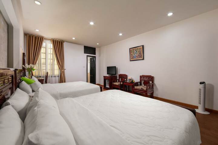 Room 28 of 56