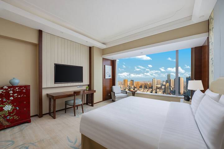 Room 22 of 68