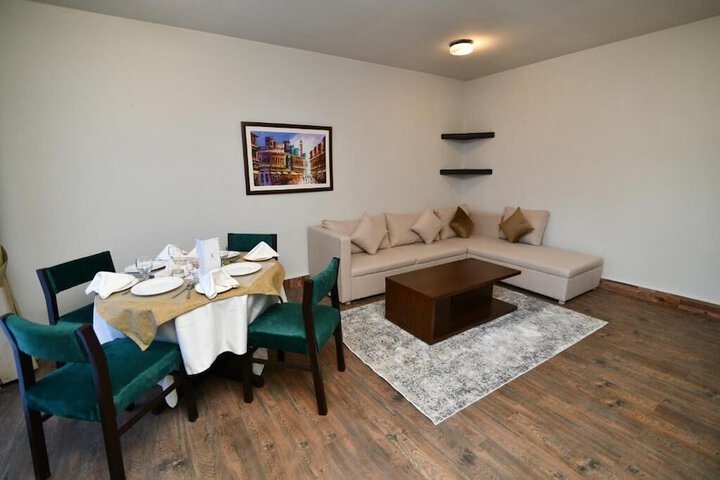 Room 7 of 20