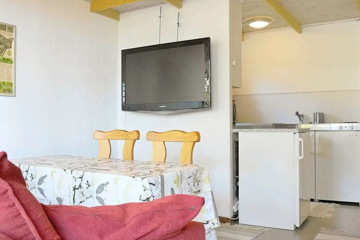 Room 2 of 12