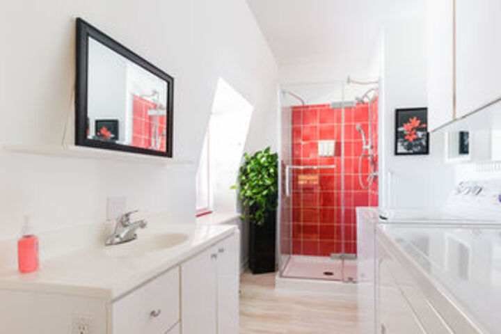 Room 2 of 46