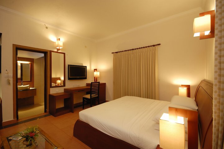Room 2 of 55