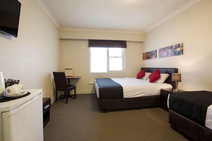 Room 11 of 44