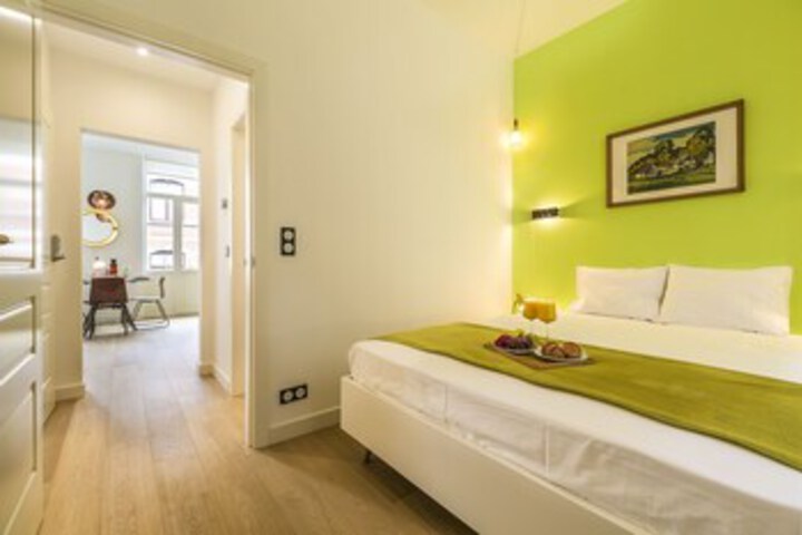 Room 48 of 69