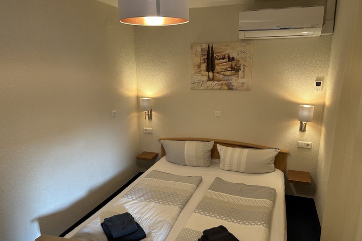 Room 61 of 109