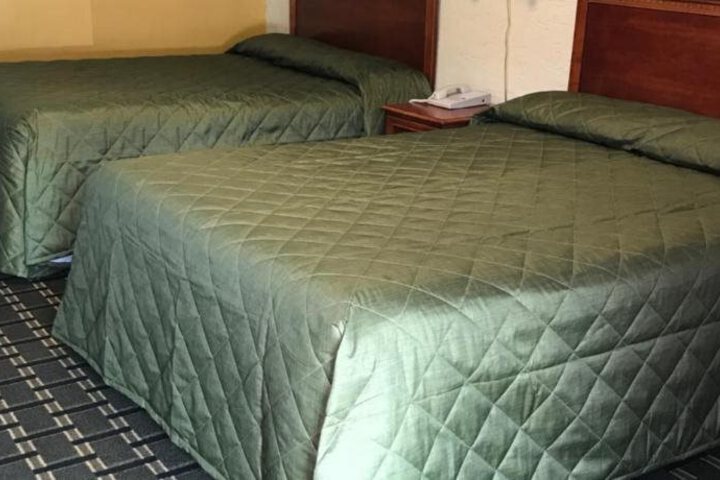 APPLEGATE INN