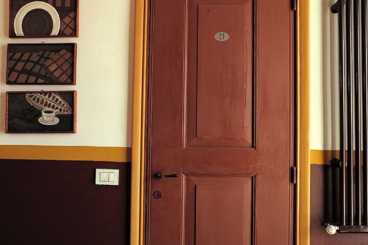 Ballroom/Hall 17 of 33