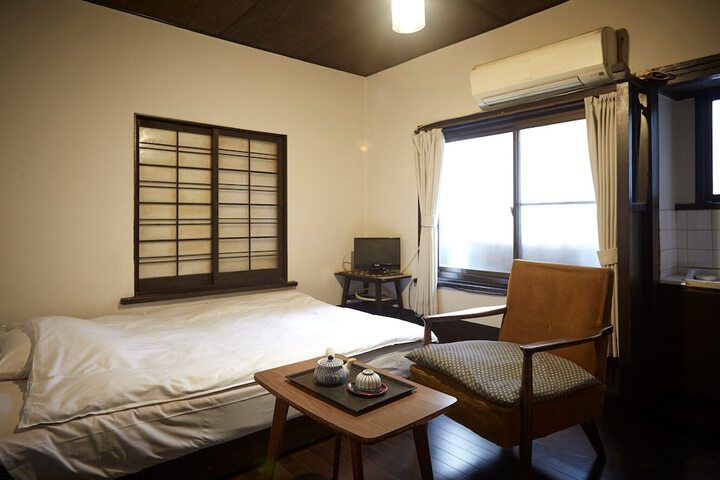 Room 18 of 39