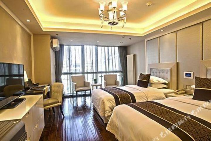 Nanjing Xinyitian Hotel